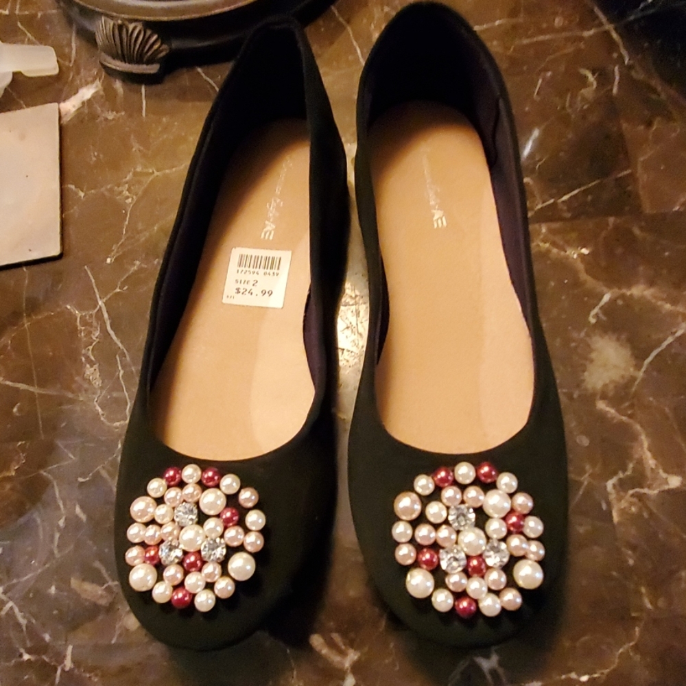 Brand new girls dress shoe